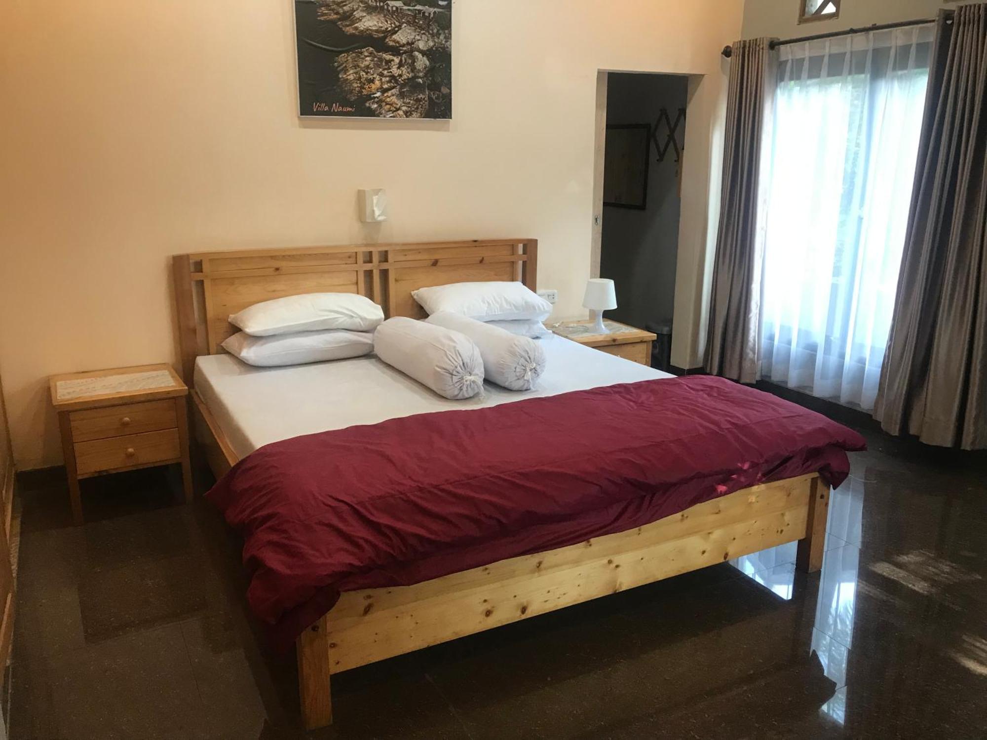 Villa Naumi Бандунг Екстериор снимка